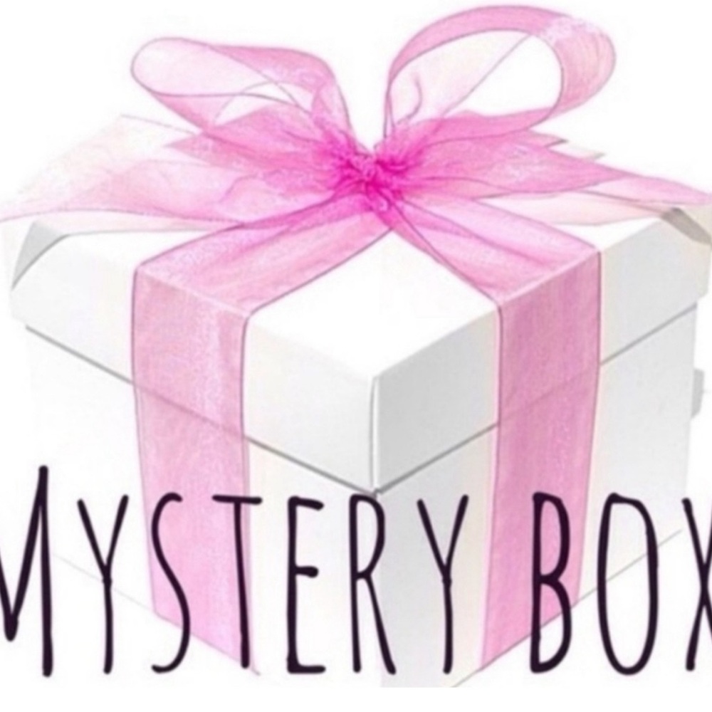 Women’s Mystery Box NWT